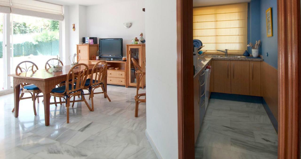 Apartament Les Tonyines Llança Exteriör bild